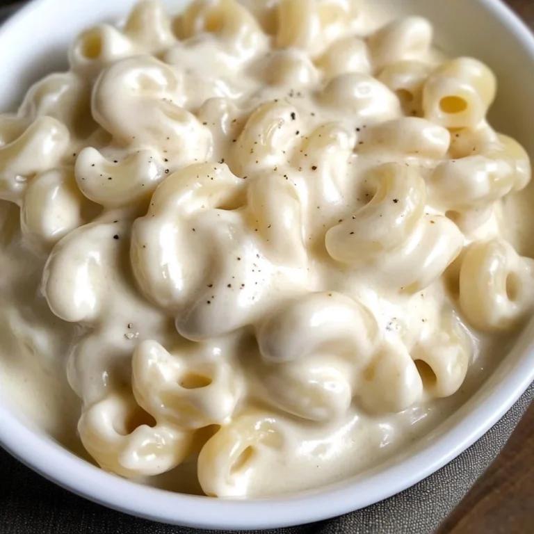 White Cheddar Mac and Cheese (Panera Copycat)